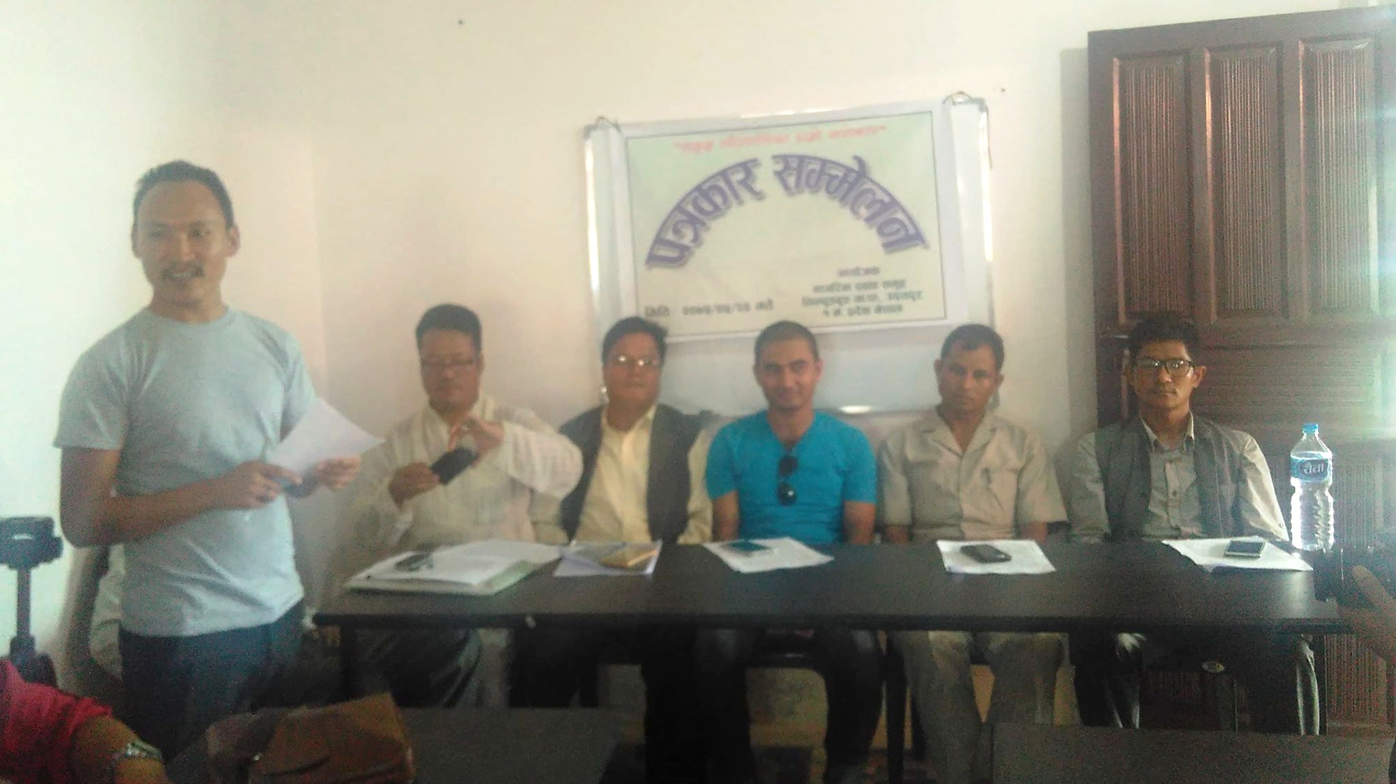 नागरिक समुहद्वारा कार्यशैली र अभिव्यक्ति सुधारको माग, खबरदारीप्रति गाउँपालिका सकारात्मक