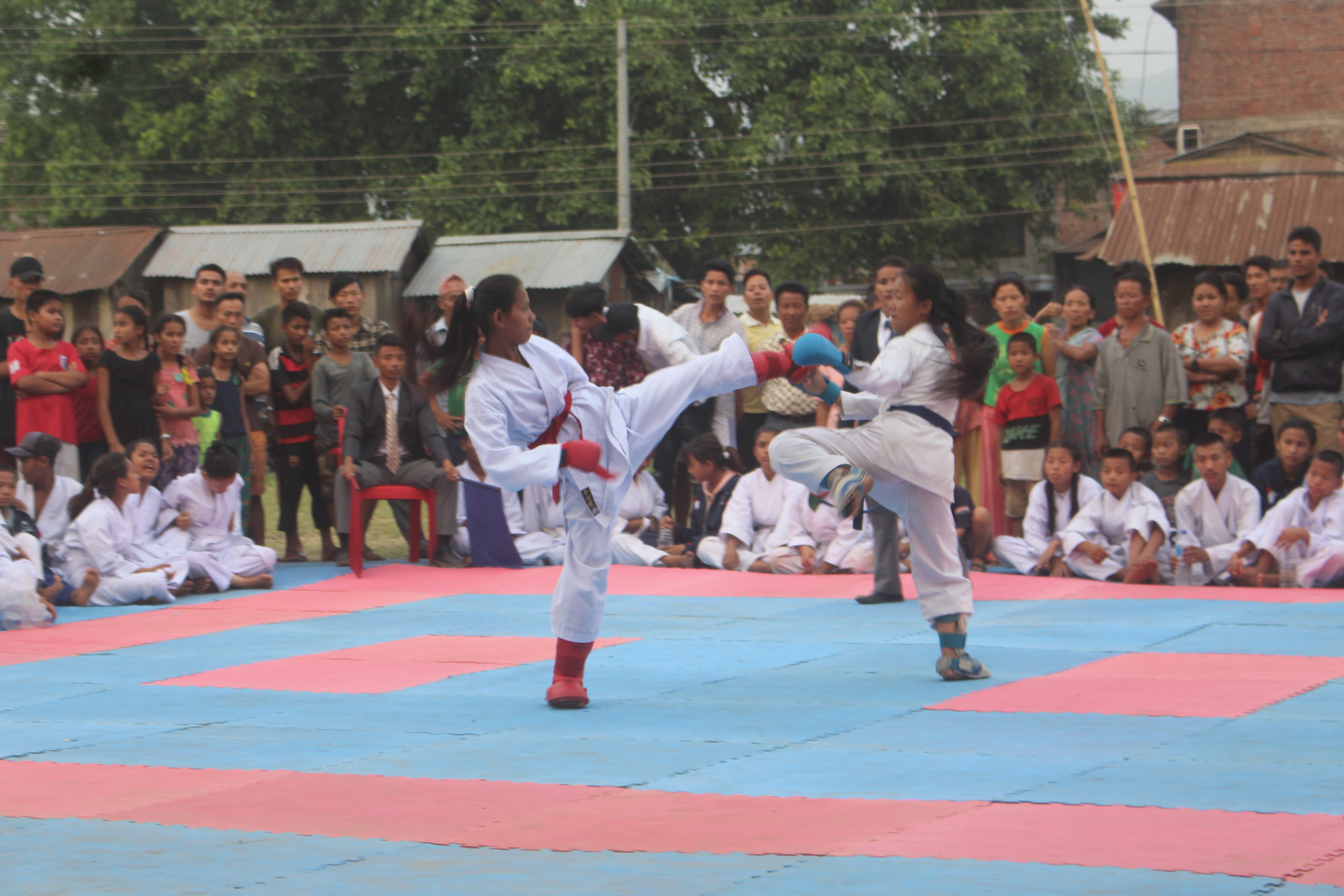 मैत्रीपूर्ण त्रियुगा नगरपालिका कराँते