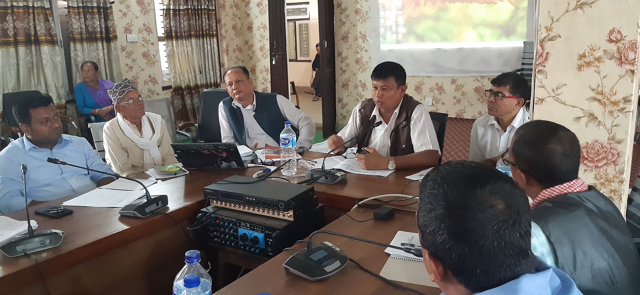 कर्जा प्रवाहबारे अन्तरक्रिया