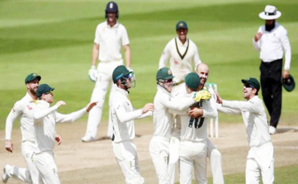 एसेज शृङ्खलामा इंग्ल्याण्ड विजय