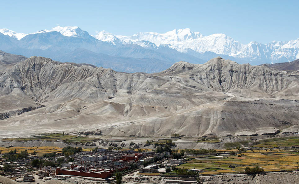 लोमान्थाङसम्म सिधा यातायात संचालन
