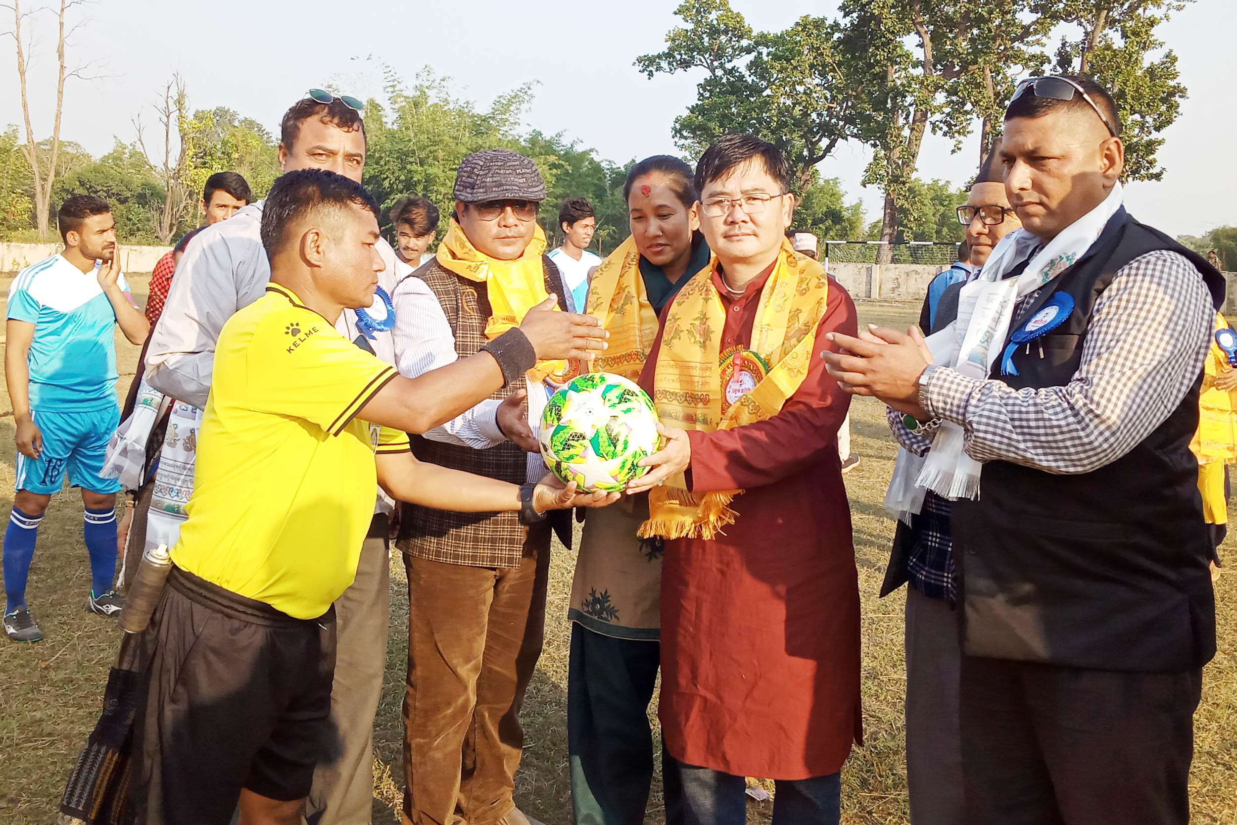 उद्घाटन खेलमा वडा न.१० को जित