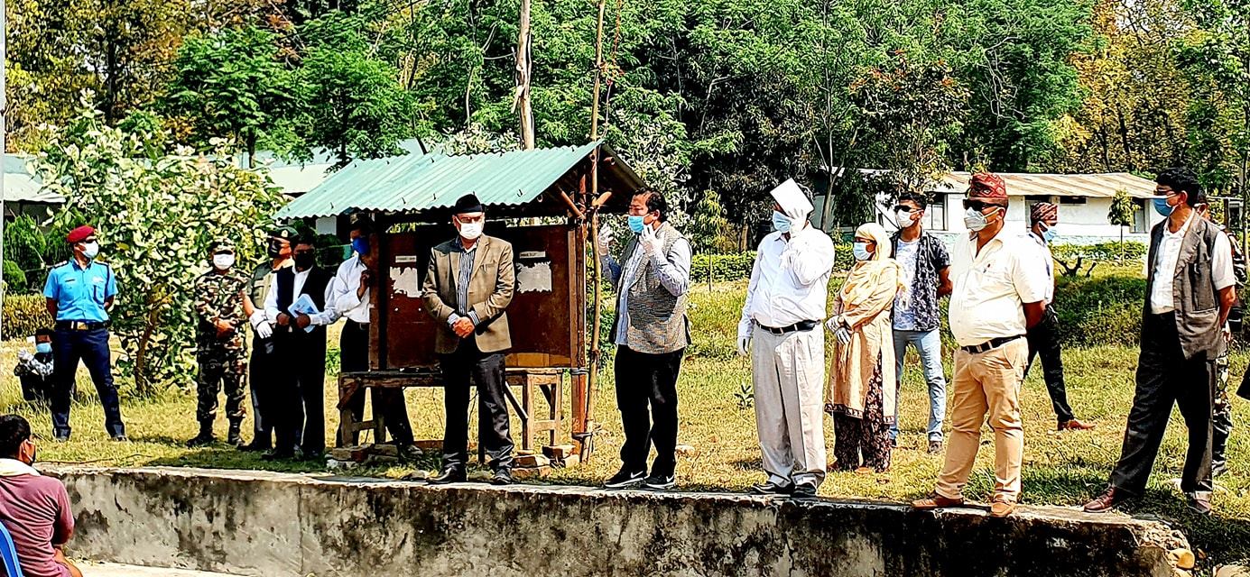 लकडाउनकाे पूर्णपालना र सामाजिक दुरी ख्याल नभएकाे प्रदेश सर्वदलीय कमिटिकाे ठहर