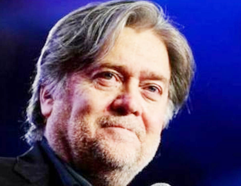 अमेरिकी राष्ट्रपति ट्रम्पका पूर्व सल्लाहकार ब्यानन् ठगी आरोपमा पक्राउ