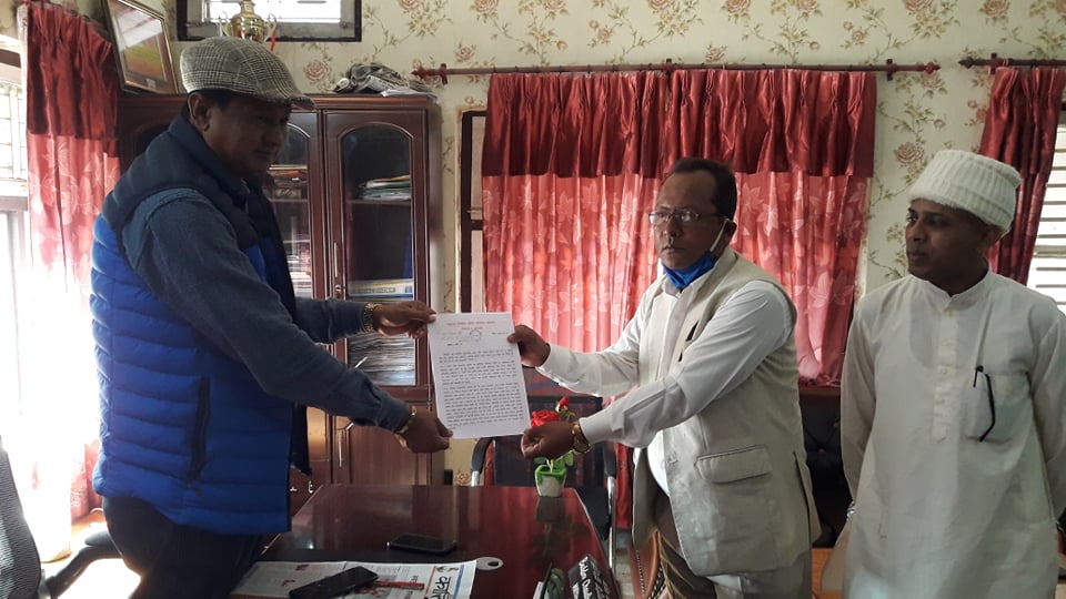 उदयपुर सिमेन्ट उद्योग सुधारको माग गर्दै मेयरलाई ज्ञापन पत्र