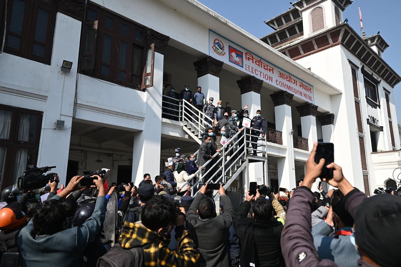 निर्वाचन आयोगले ४४१ केन्द्रिय सदस्यलाई बैधानिकता दियो, १५०१ ले कानुनी हैसियत नराख्ने आयोगको ठहर