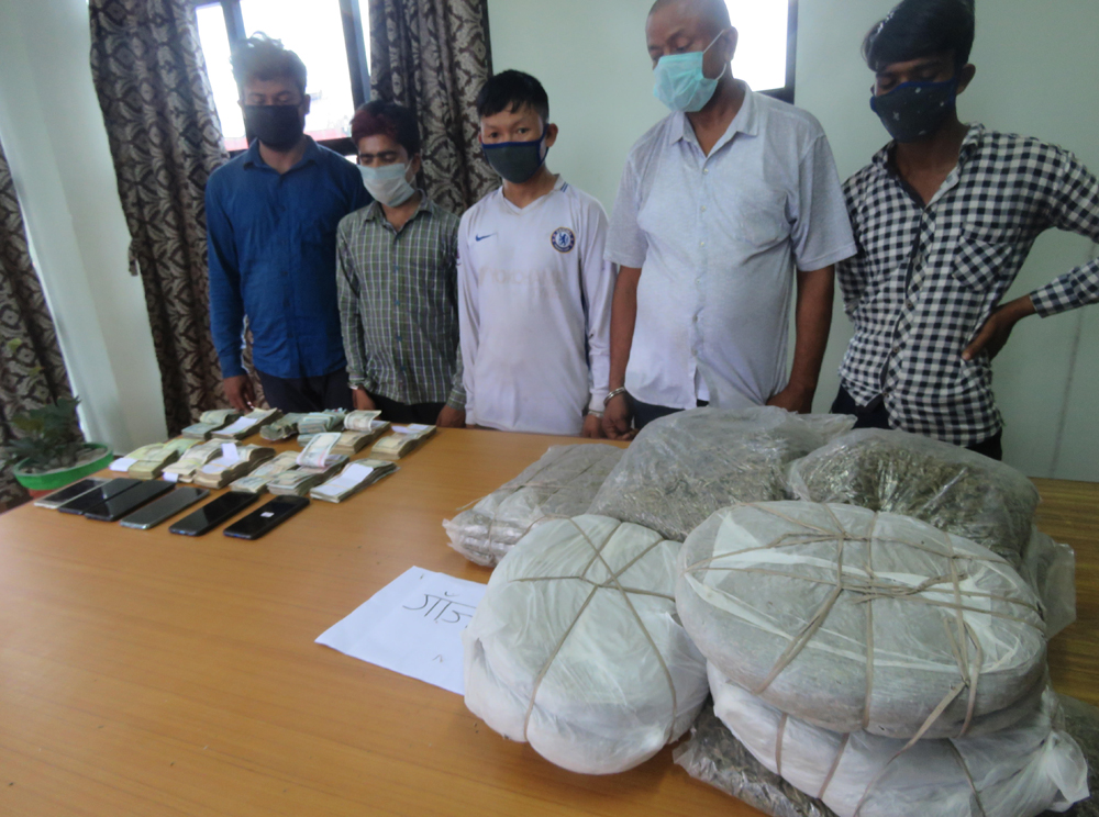 १८ केजी गाँजा र ७ लाख नगदसहित ६ जना पक्राउ