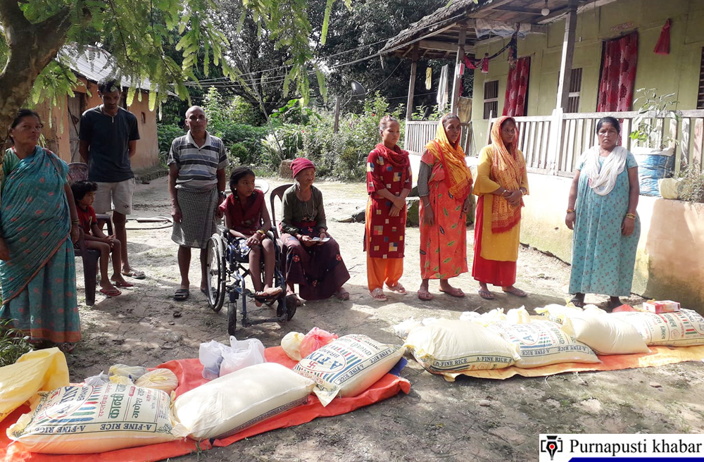 द्धन्द्धपीडित परिवारलाई राहत वितरण