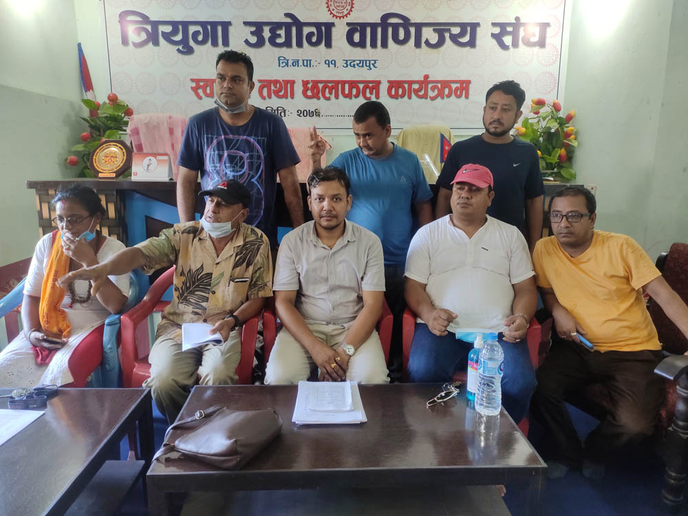 त्रियुगा उद्योग बाणिज्य संघका अध्यक्ष भगत निलम्वीत, कार्यबाहक अध्यक्षमा रसाईली