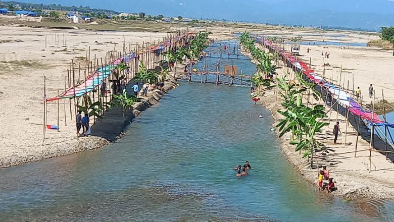आज गाईघाटको त्रियुगा नदीमा भव्य छैठ मनाइँदै