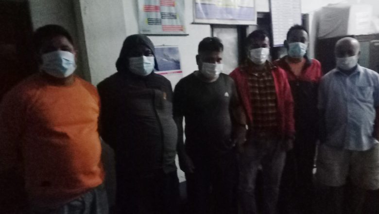 होटलबाट नगद सहित ६ जना जुवाडे पक्राउ