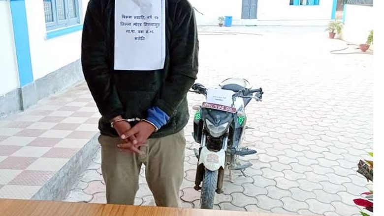 लागुऔषधसहित एक जना पक्राउ