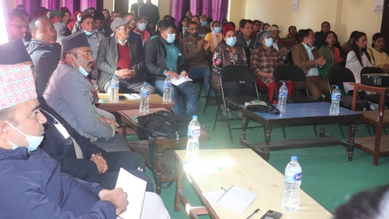 ट्रे्डमार्क र वित्तिय क्षेत्र पहुँच सम्बन्धि उद्योगी व्यवसायीहरु बिच गाईघाटमा अभिमुखिकरण
