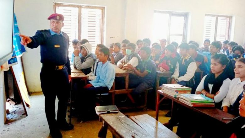 चौदण्डीको माध्यमिक विद्यालयमा अपराध न्युनीकरणका लागि विद्यार्थीहरुबीच सचेतनामूलक कार्यक्रम