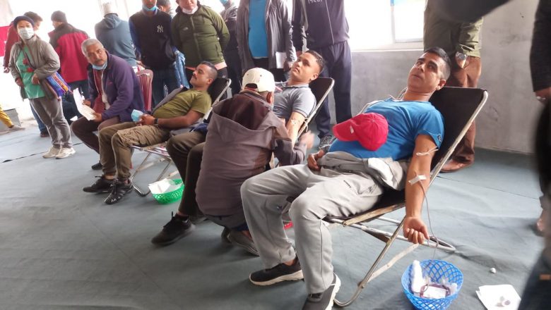 प्रजातन्त्र दिवसमा त्रियुगा उद्योग वाणिज्य संघको रक्तदान कार्यक्रम