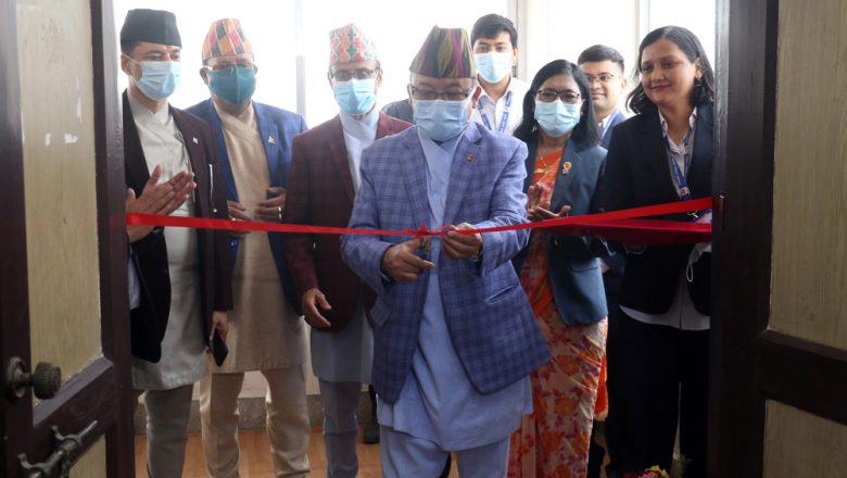 निर्वाचनको लागि कल सेन्टरको उद्घाटन