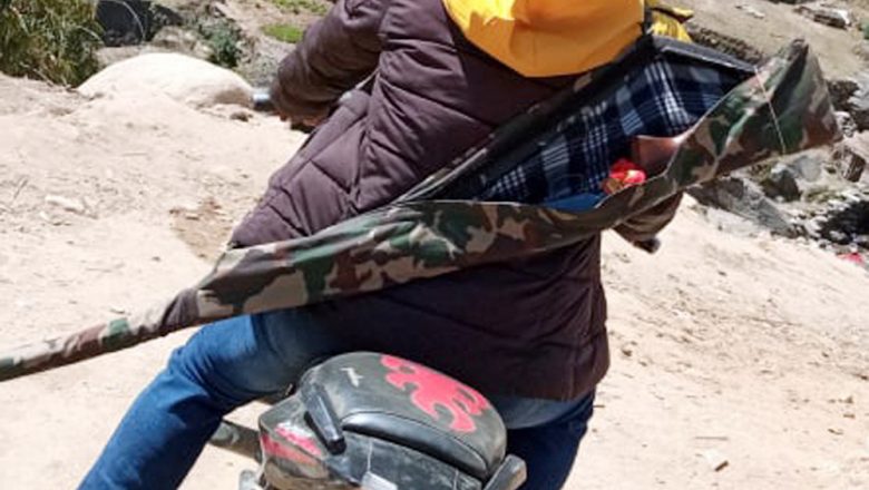 गाउँपालिका अध्यक्षनै हतियारसहित हिड्न थालेपछि………