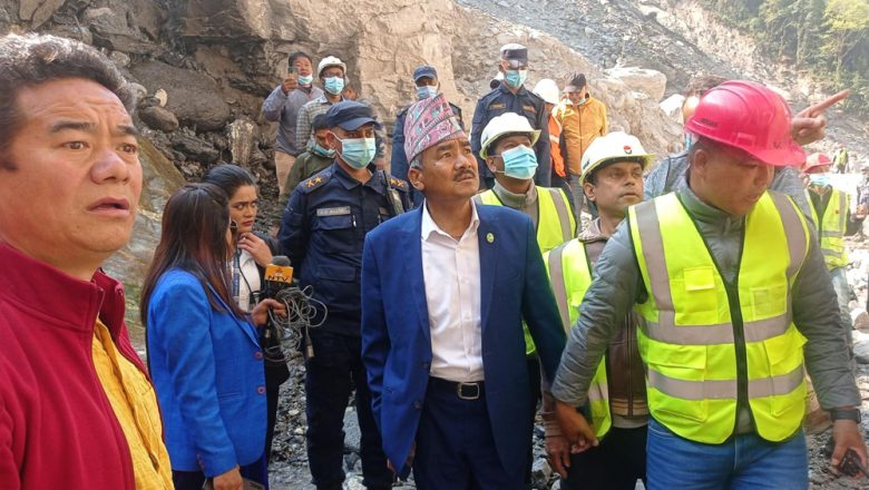चैतभित्रै काठमाडौँ पानी पु¥याउने गरी काम गर्न मन्त्री चौधरीको निर्देशन