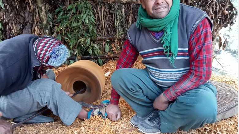 रासस आलेख ः ठेकी निर्माता ‘चुँदारा’ सङ्कटमा