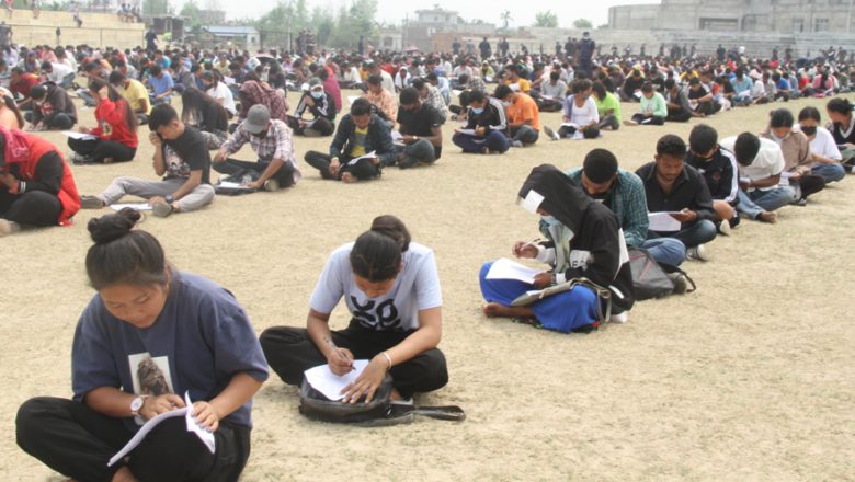उदयपुर म्यादी प्रहरीका लागि २५ सय जनाले दिए लिखित,फोटोफिचर सहित
