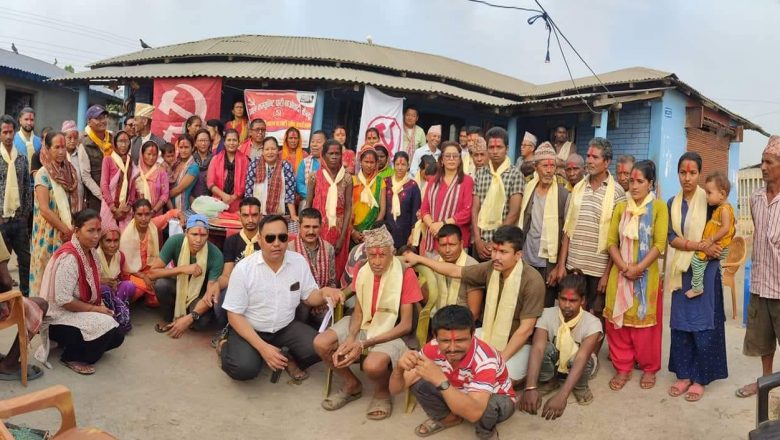 त्रिनपा ५ श्रीपुरमा एमाले र कांग्रेस परित्याग गरी ६४ जना माओवादीमा प्रवेश