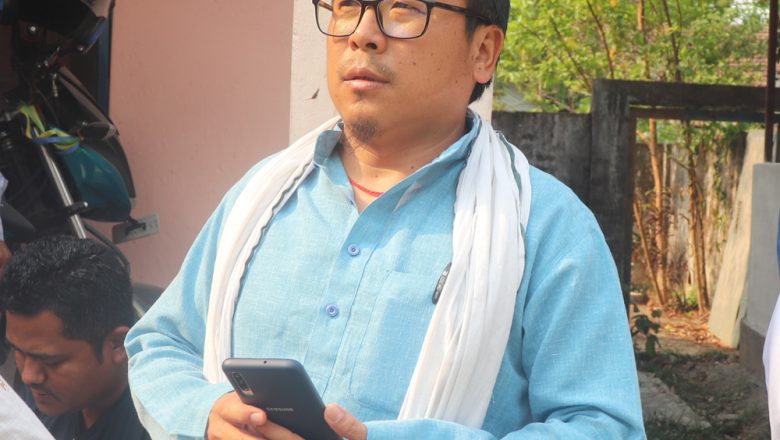 ११ नं मा गठबन्धनको तर्फबाट कालिदास राई (किसन) को नेतृत्वमा उम्मेदवारी दर्ता