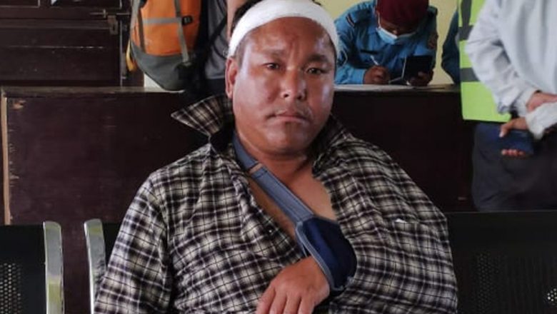प्रहरीको कुटपिटबाट उम्मेदवारसहित ४ जना घाईते