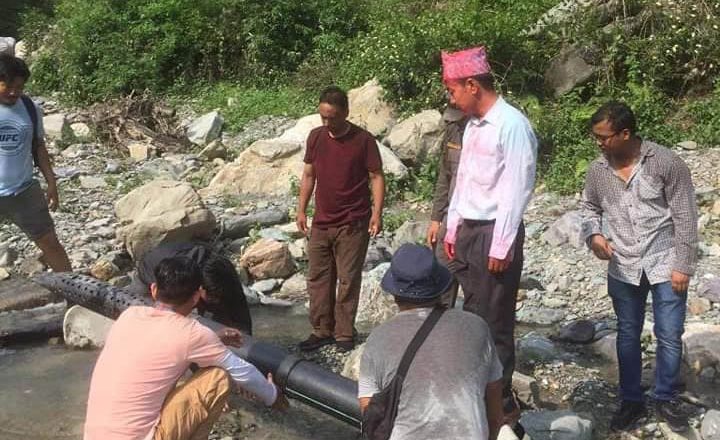 अरुले बिजयी जुलुस मनाईरहँदा साम्पाङ भने फिल्डमा, बिजयीको भोलिपल्ट बाटै काम सुरु