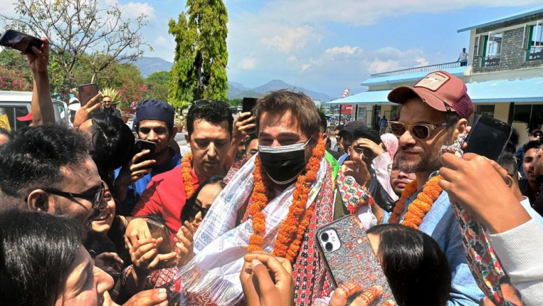 टर्कीका चर्चित अभिनेता दुज्यातान पोखरामा