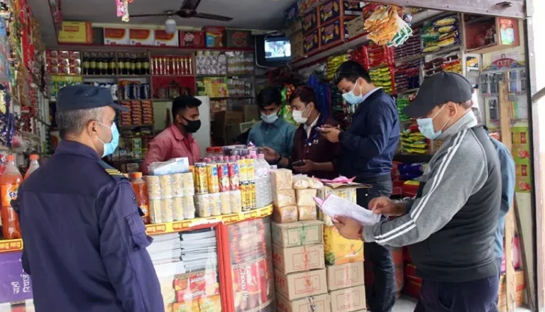 बजार अनुगमनः म्याद गुज्रेको सामान नष्ट