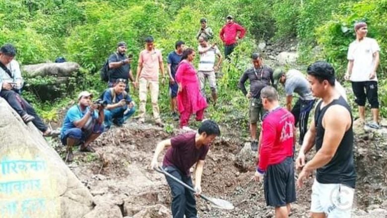 नगरप्रमुख साम्पाङको श्रमदान अभियान