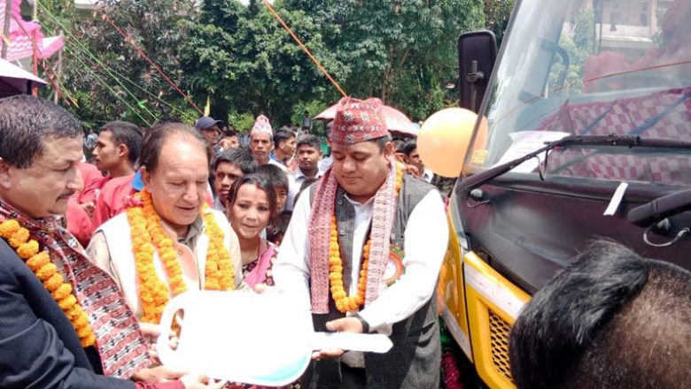 त्रियुगा माध्यमिक विद्यालय गाईघाटमा पनि वस सेवा संञ्चालन