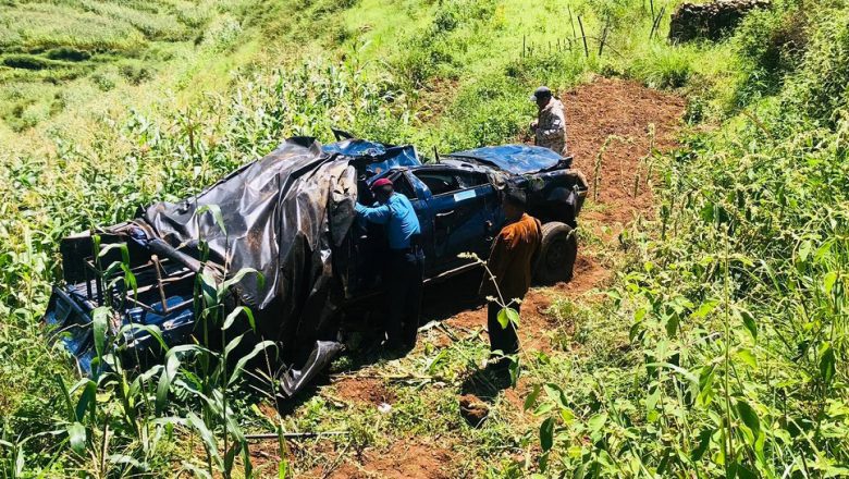 प्रहरीको गाडी दुर्घटना : दुई डिएसपी सहित ४ घाईते