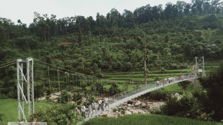 पक्की पुल छेउका प्रयोगविहीन झोलुङ्गे पुल सार्दै कोशी प्रदेश