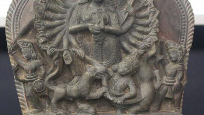 चोरी भएको दुर्गाको मूर्ति अमेरीकाबाट काठमाडौँ ल्याइदै