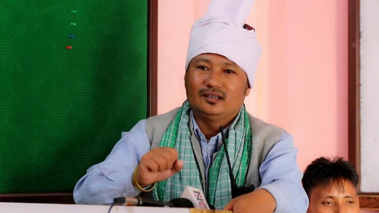 आफ्नो अनैतिक सम्बन्ध ढाकछोप गर्न पत्रकारलाई मुद्धा