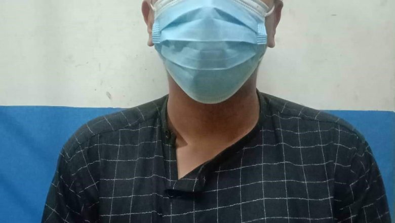 प्रहरीको हाकिम हुँ भन्दै व्यापारीलाई रकम माग गर्ने युवक पक्राउ