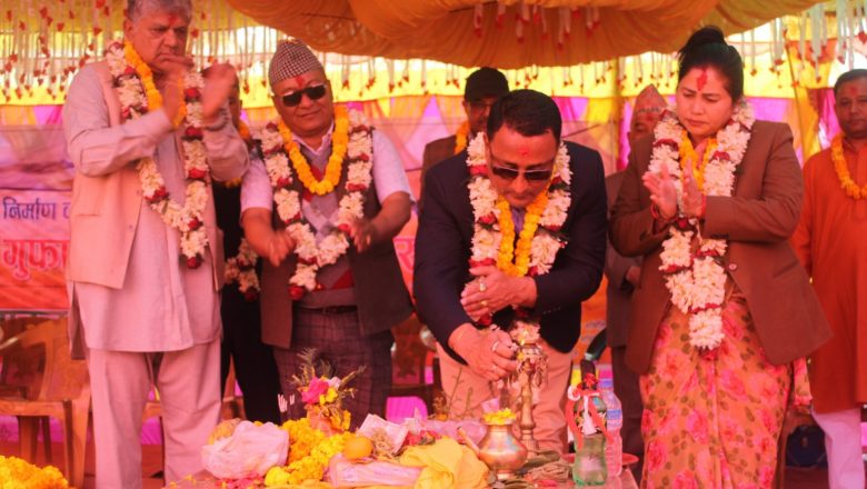 कटारीको महादेव गुफामा ११ दिने महापुराण सुरु