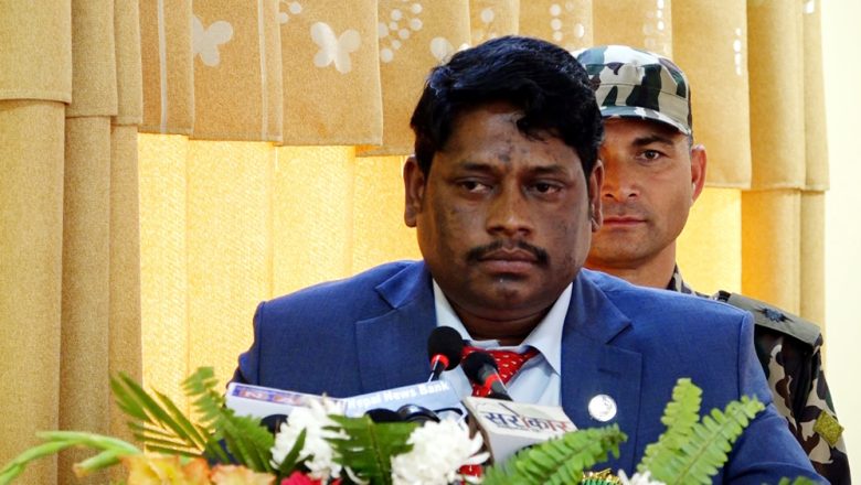 सांसद खानको अश्लील भिडियो र्सावजनिक भएपछि निलम्बनको माग