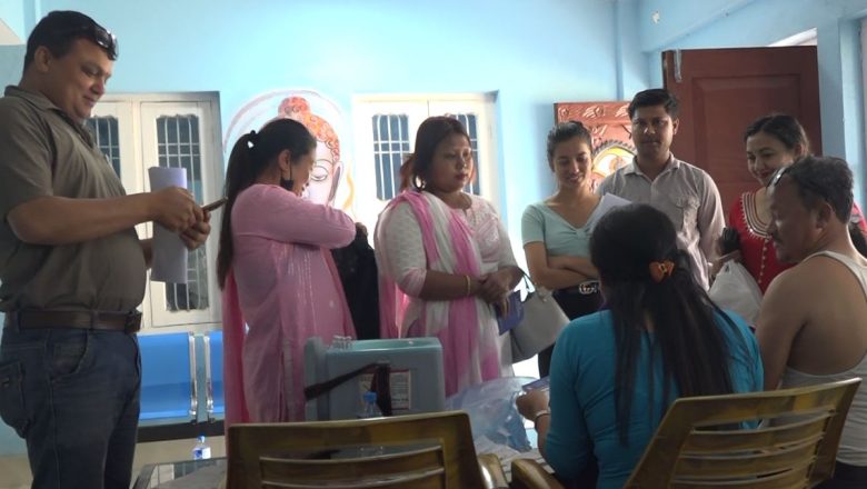 उदयपुरमा पत्रकारहरुलाई निशुल्क आँखा जाँच तथा बुस्टर डोज