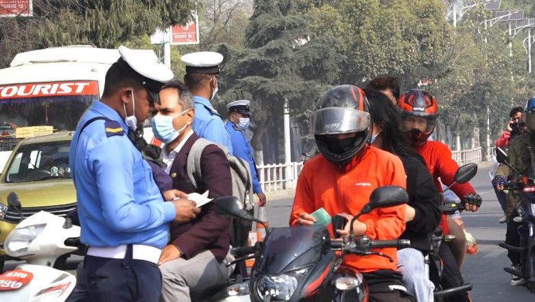 होलीमा ट्राफिक प्रहरीको कडाइ, ट्राफिक नियम उल्लंघन गर्ने १५७ सवारी चालकलाई कारबाही