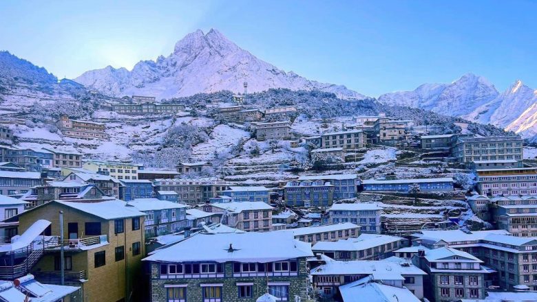सोलुको खुम्बु क्षेत्रमा सेताम्मे हिउँ