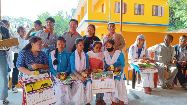 दृष्टीबिहिनलाई लत्ताकपडा प्रदान