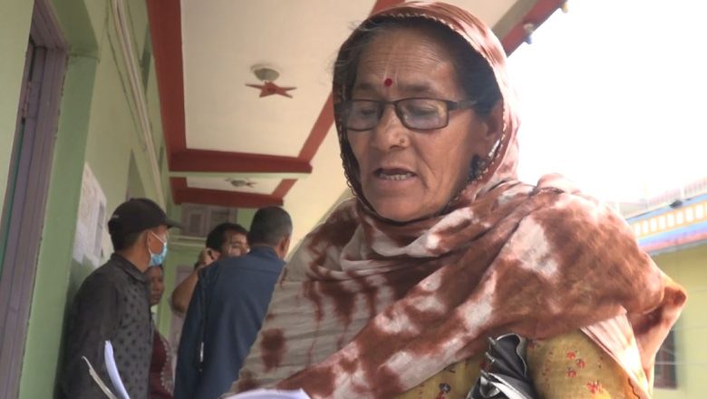 गाईघाट स्ववलम्वन लघुवित्तमा अर्को लफडा : पेन्सनको बचतनै नलगी कागजमा लगेको देखाएको भन्दै आक्रोस