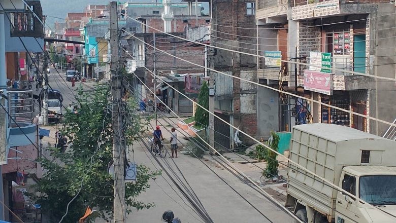 बजार क्षेत्रको अव्यवस्थित तारहरु व्यवस्थापन गरिने