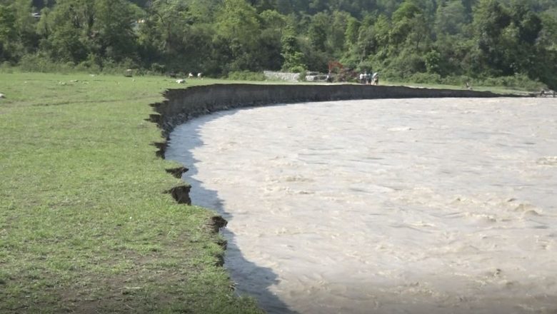 सप्तकोशी कटान सुरु, बेलकाका वस्तीहरु जोखिममा