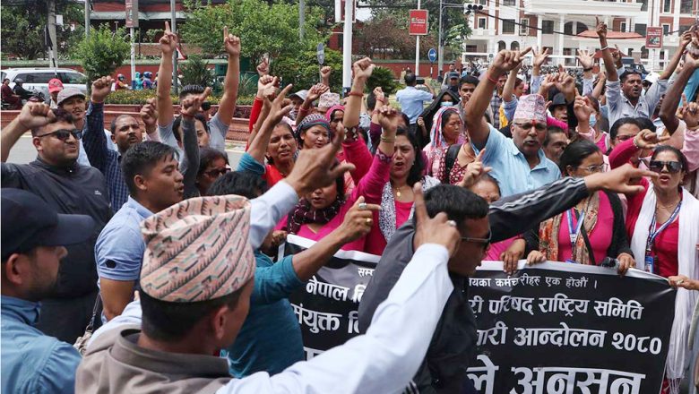 सामुदायिक विद्यालय बन्द गर्ने निर्णय तत्काललाई स्थगन, माग सम्बोधन नभए पुन : आन्दोलन गर्ने चेतावनी