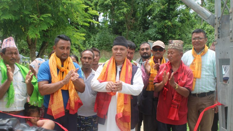 कटारीको बेलसोत खोलामा झोलुङ्गे पुलको उद्घाटन