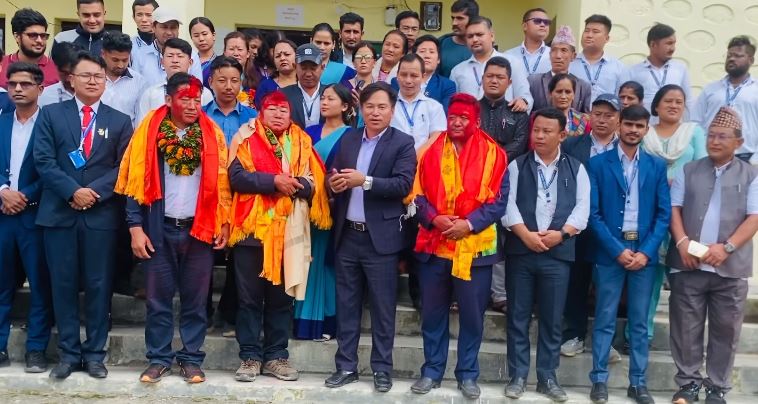 लिम्चुबुङमा स्वास्थ्य प्रमुख र शिक्षा अधिकारीलाई विदाई, स्वास्थ्य शाखामा कर्णशेर राईलाई स्वागत