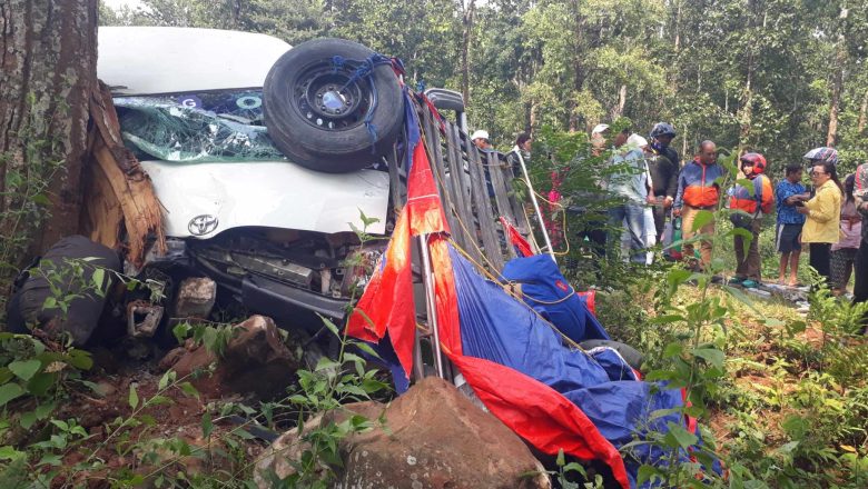 ब्रेकिङ न्युज : उदयपुरगढी माईक्रो दुर्घटना, १८ मध्ये दुई गम्भीर